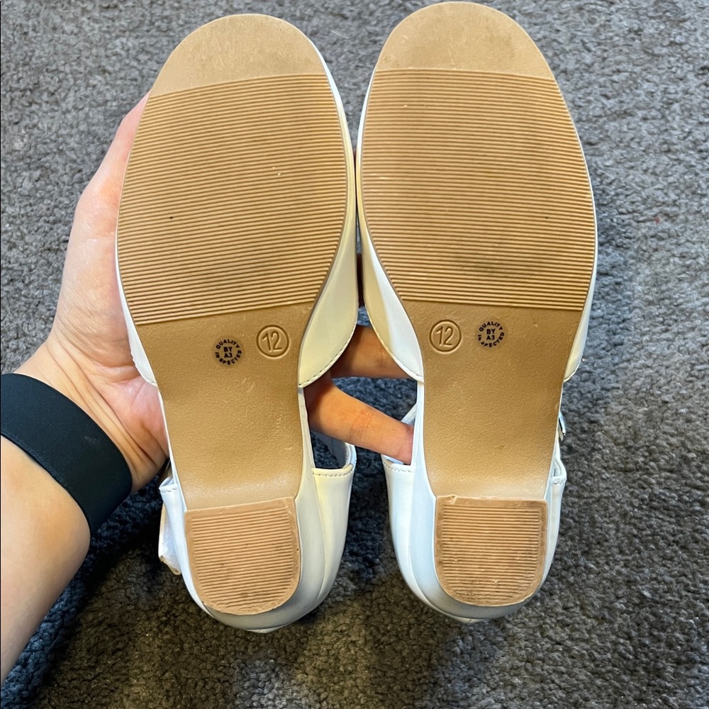 White Floral girls size 12 Dress Shoes - Picture 9 of 9